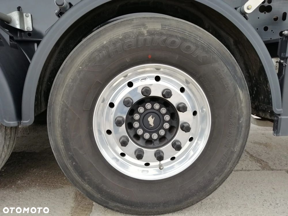 Schmitz Cargobull 145000 netto - 9