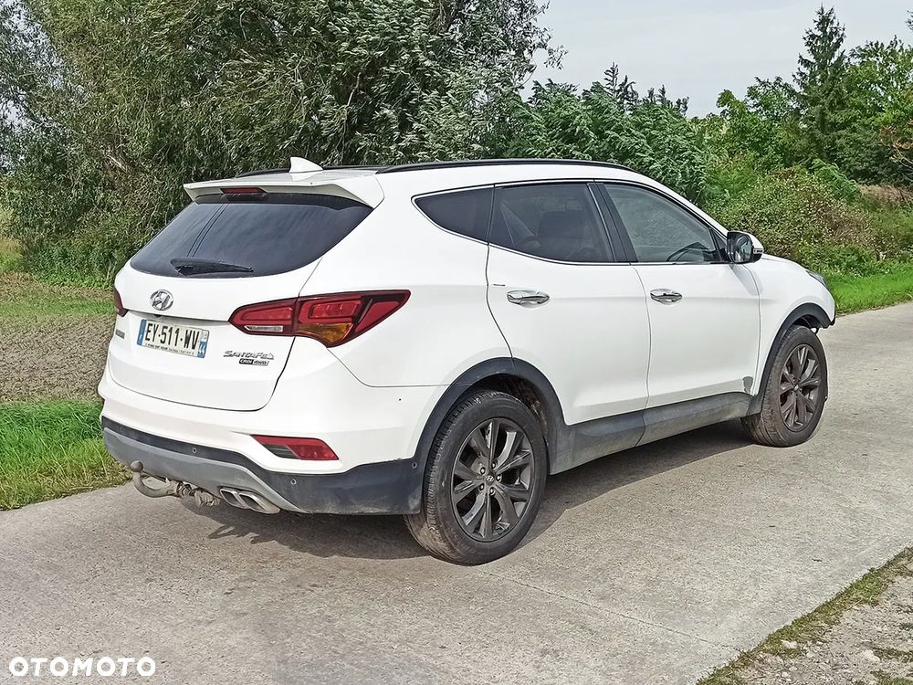 Hyundai Santa Fe - 3