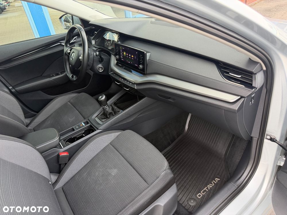 Skoda Octavia 2.0 TDI Ambition - 29