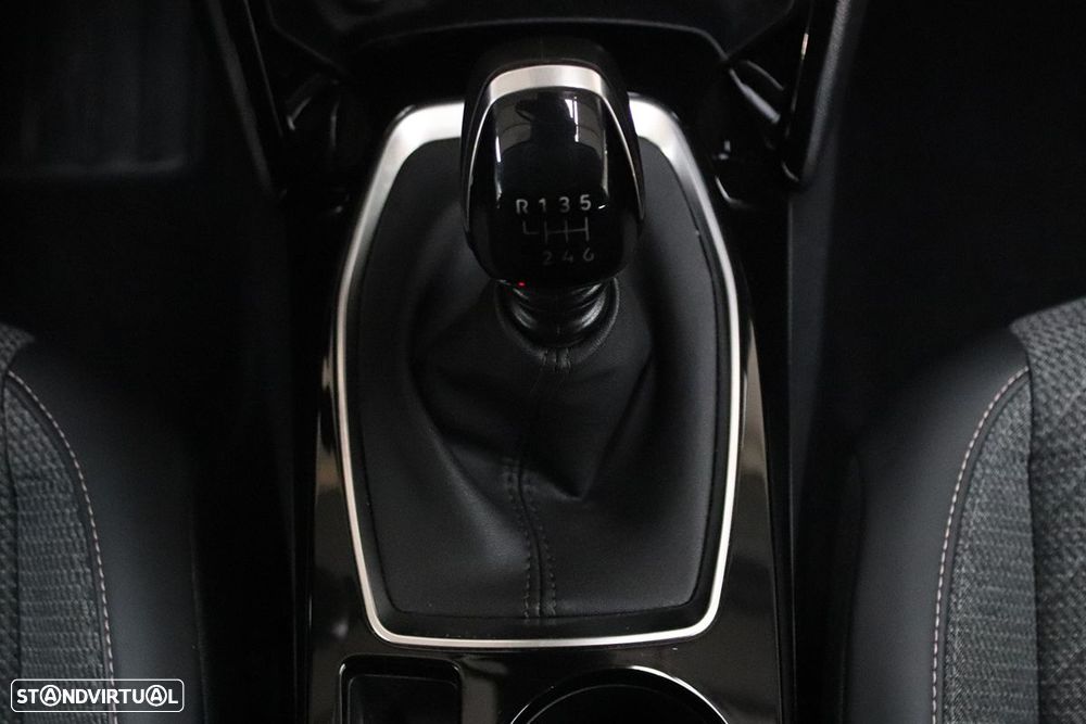 Peugeot 208 1.2 PureTech Allure - 16