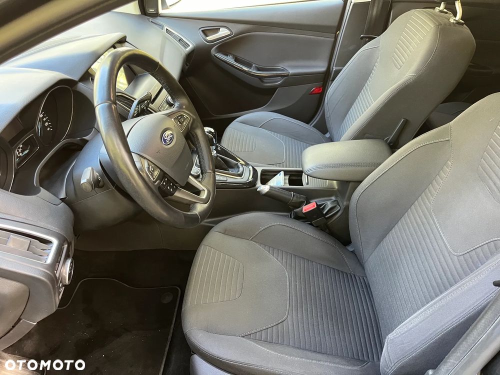Ford Focus - 10