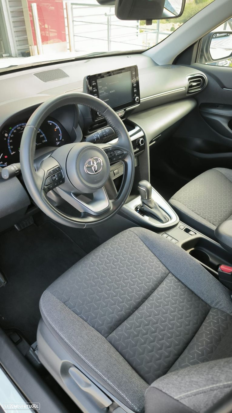 Toyota Yaris Cross - 15