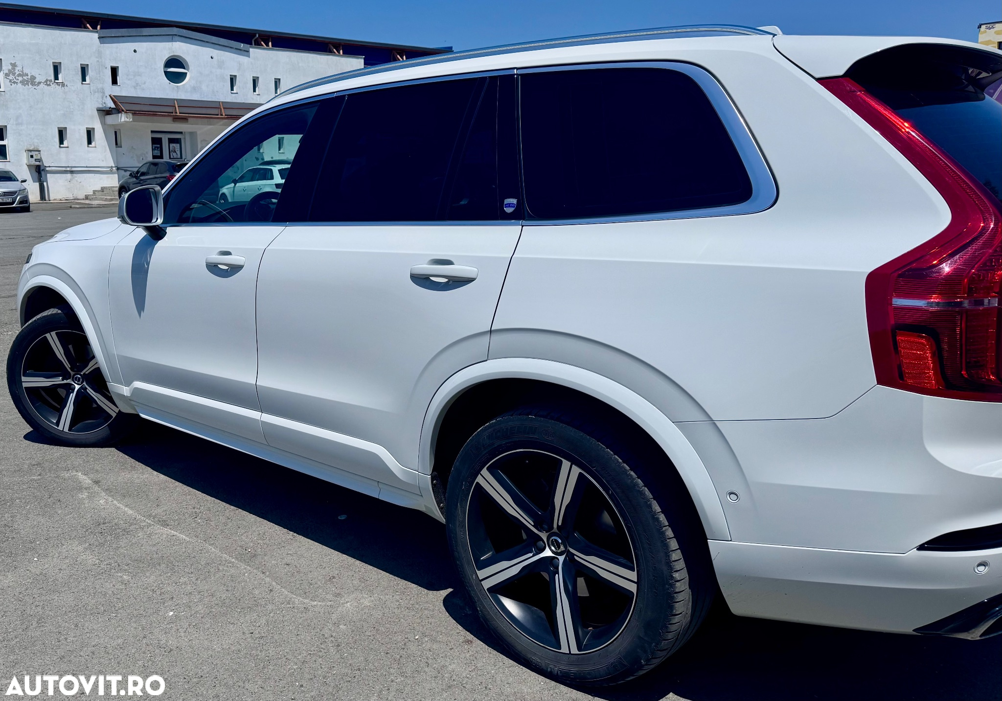 Volvo XC 90 D5 AWD R-Design - 3