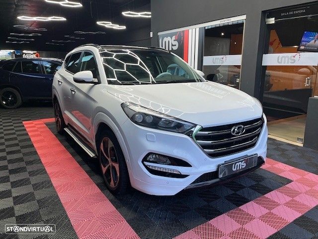 Hyundai Tucson 2.0 CRDi 4WD Auto Premium - 1