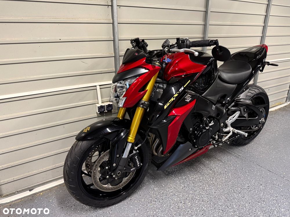 Suzuki GSX - 11