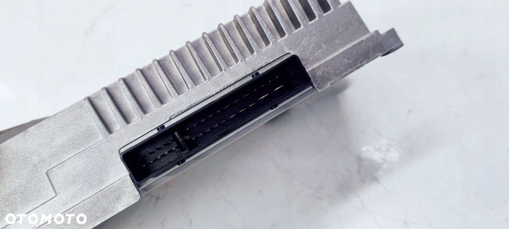 WZMACNIACZ RADIA AUDIO AUDI A4 B8 A5 Q5 8R0035223F - 2