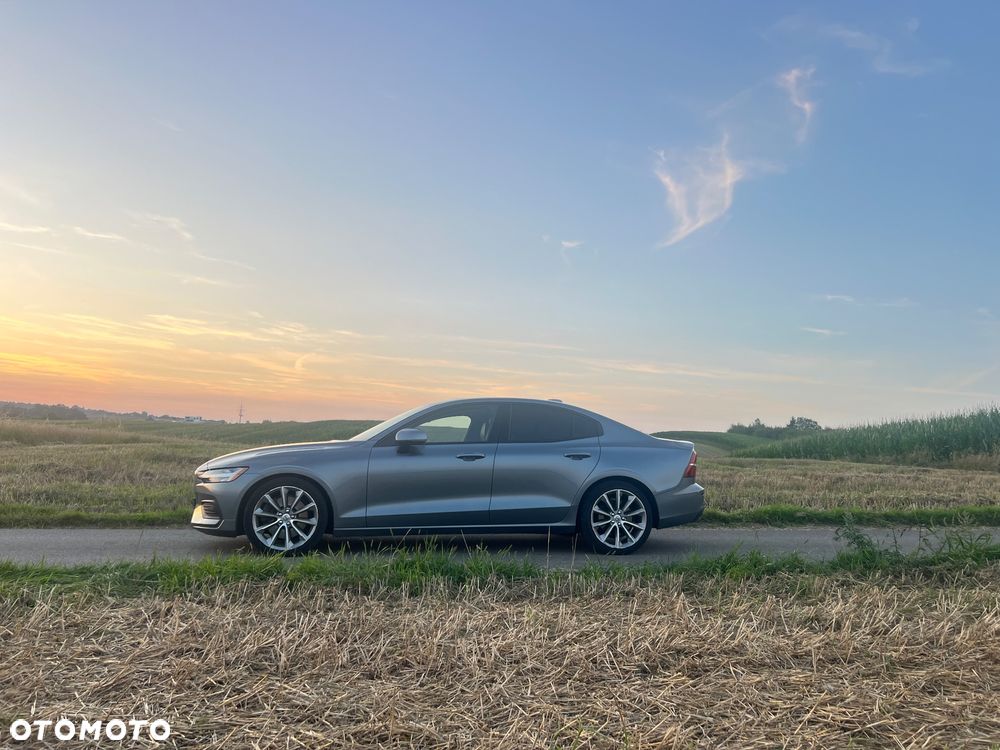 Volvo S60 T6 AWD Momentum Pro - 4