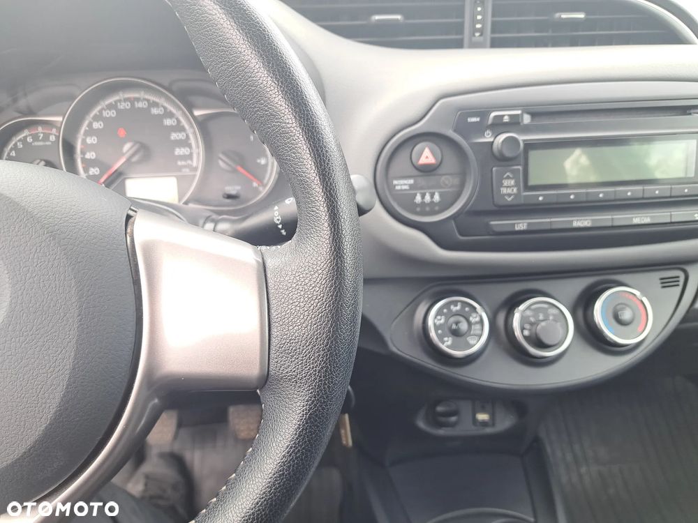 Toyota Yaris 1.33 Active - 19