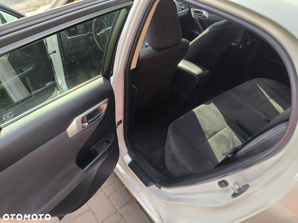 Lexus CT ver-200h-business-edition - 12