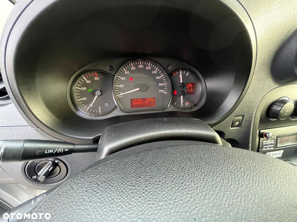 Mercedes-Benz CITAN - 11