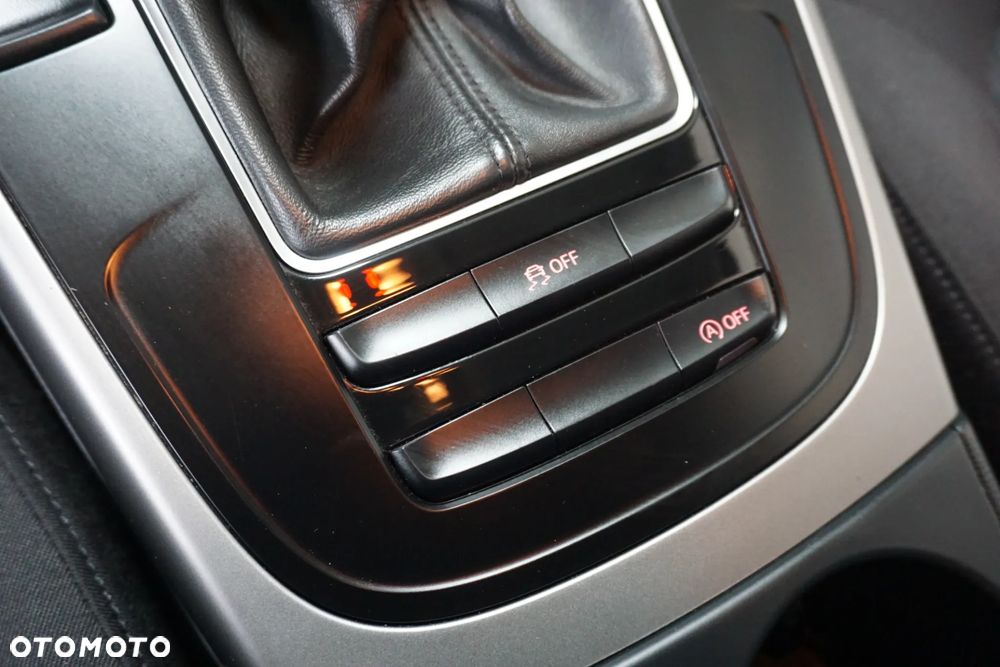 Audi A4 Avant 2.0 TDI DPF Ambiente - 30