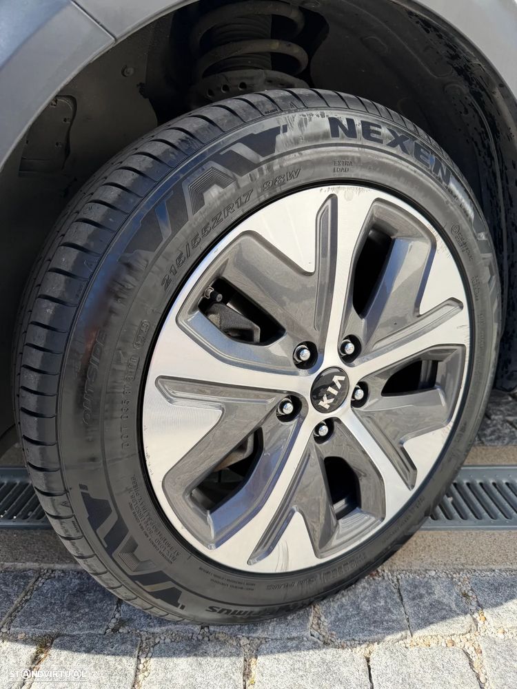 Kia Niro - 28