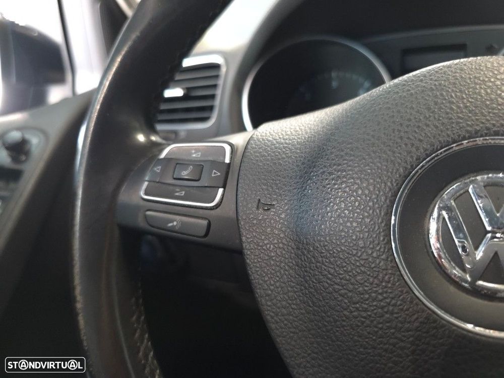 VW Golf 1.6 TDi Trendline BlueMotion - 25