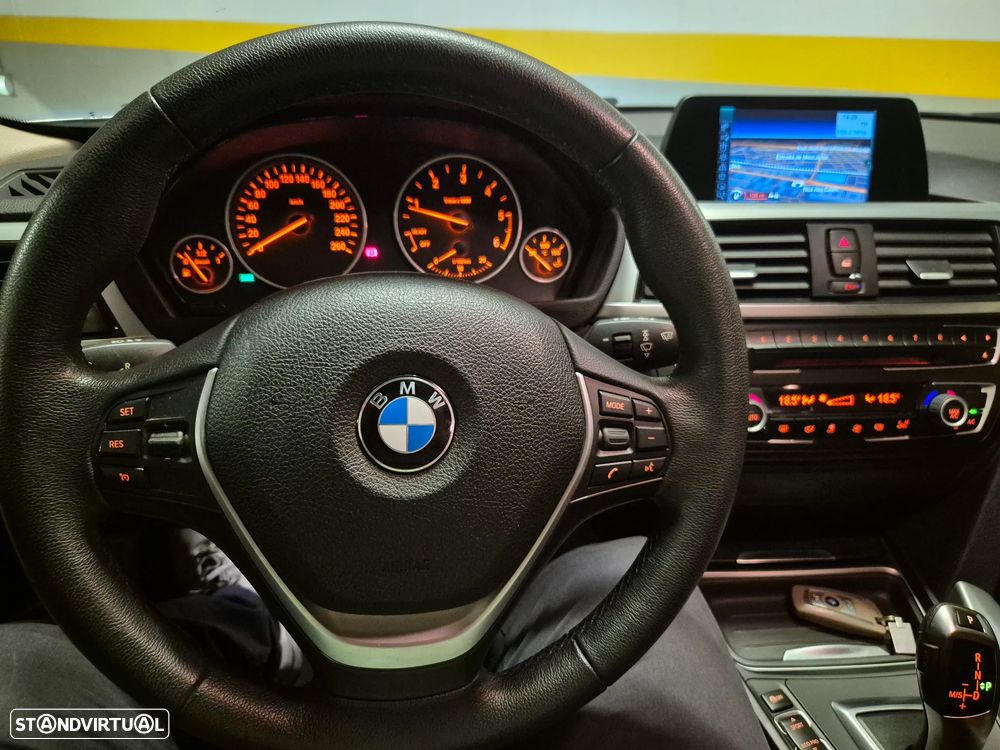 BMW 320 d EfficientDynamics Line Modern Auto - 30