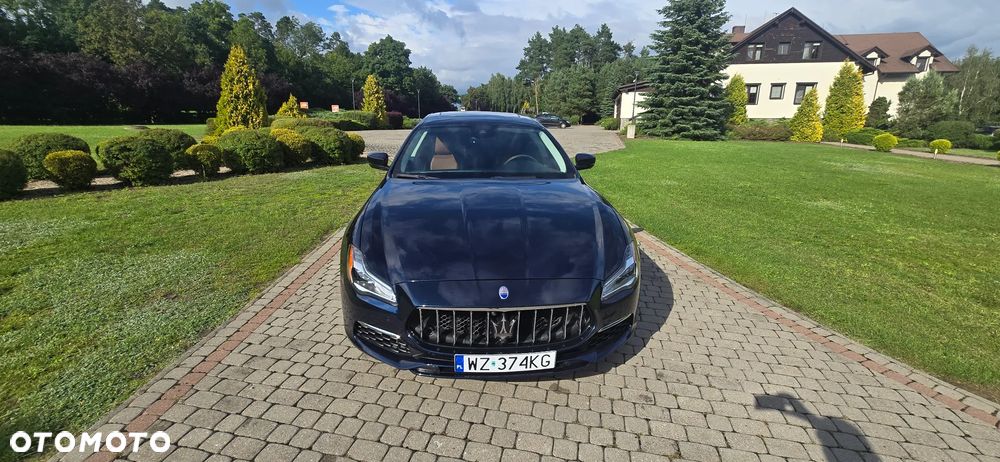 Maserati Quattroporte Q4 GranLusso - 11