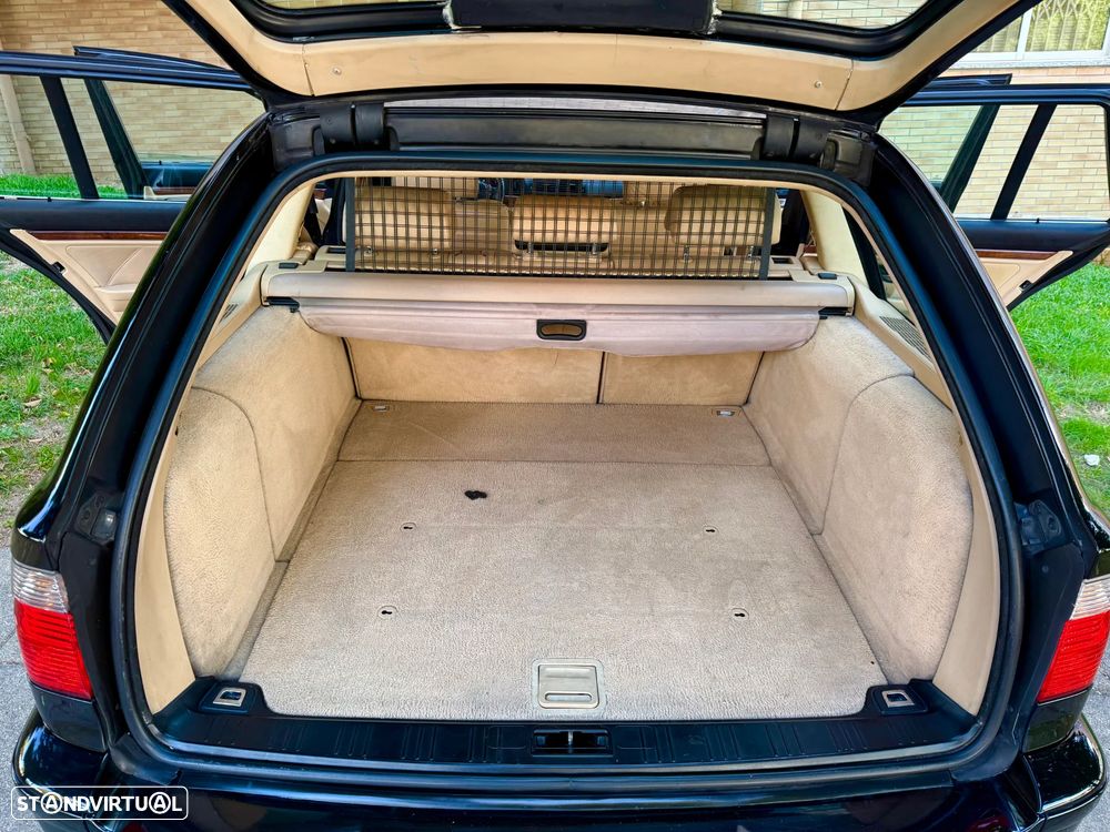 BMW 520 d Touring - 23
