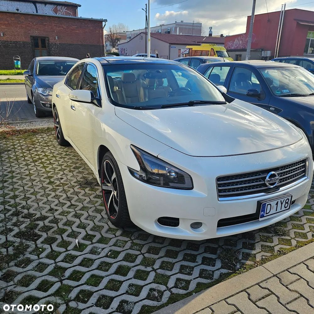 Nissan Maxima 3.5 S - 11
