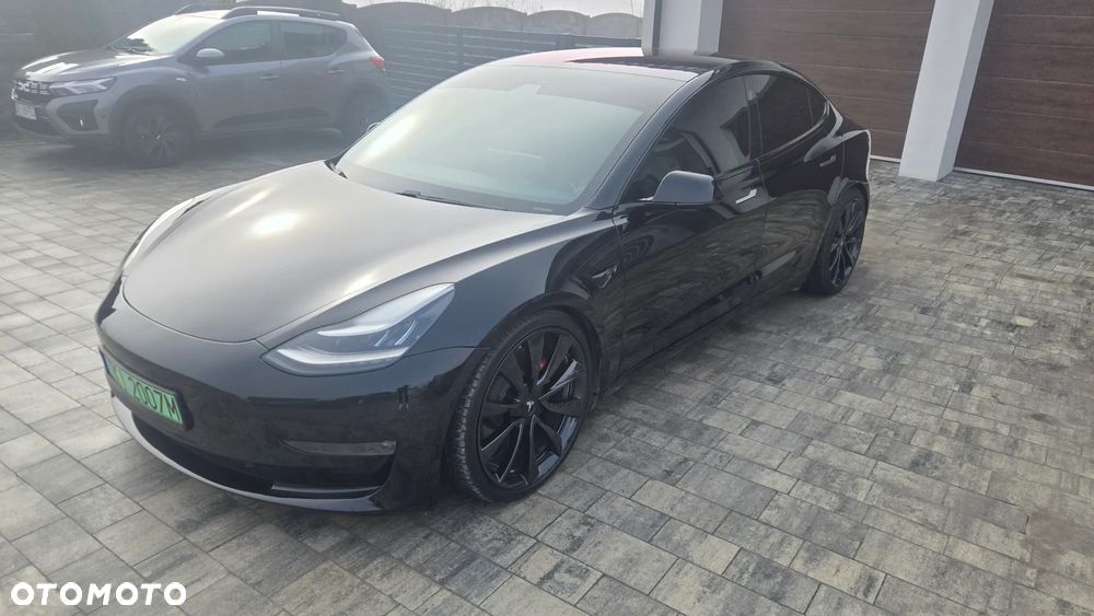 Tesla Model 3 Langstreckenbatterie Allradantrieb Dual Motor Performance - 3