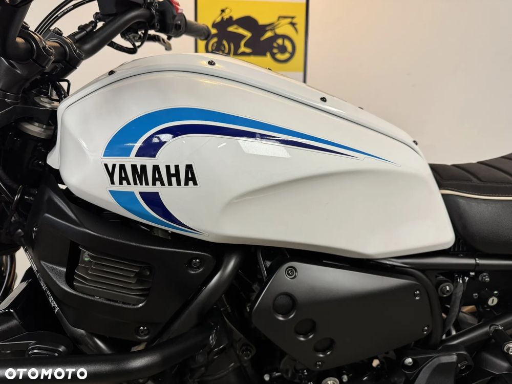 Yamaha XSR - 21