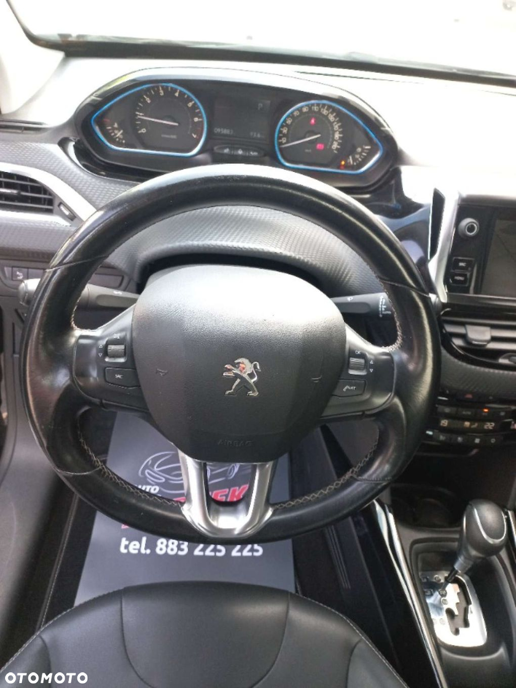 Peugeot 2008 - 12