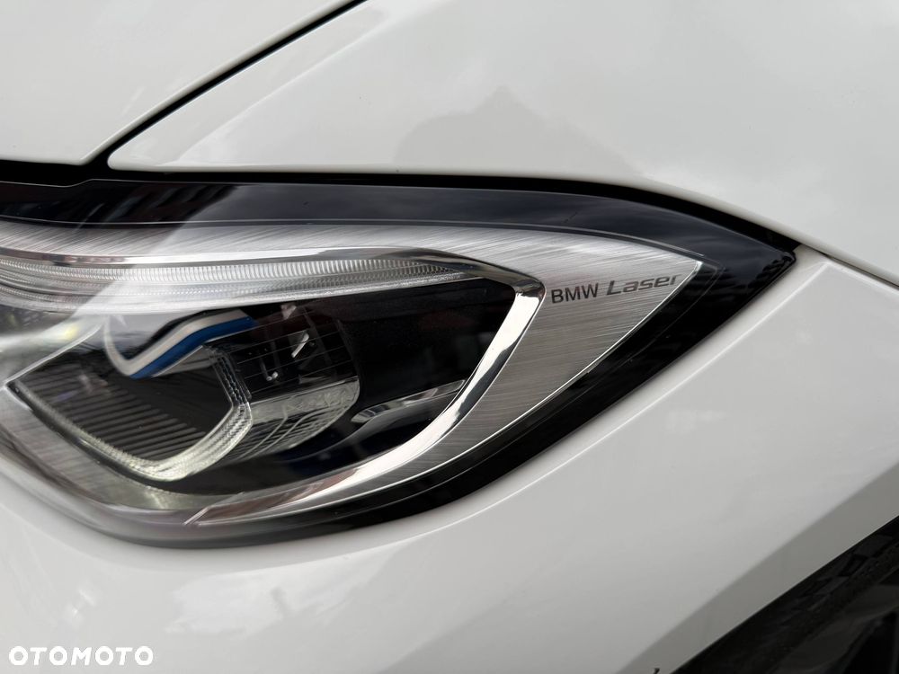 BMW Seria 3 330i M Sport sport - 17