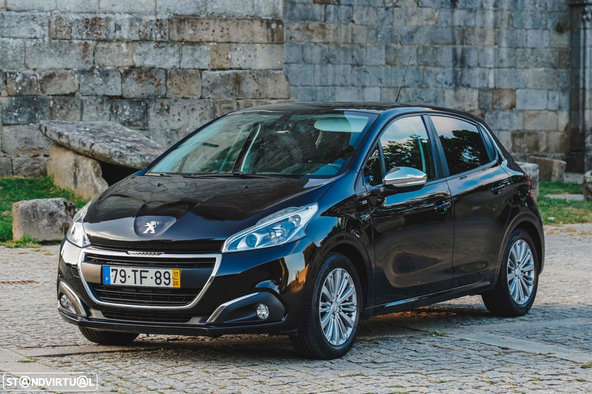 Peugeot 208 - 4
