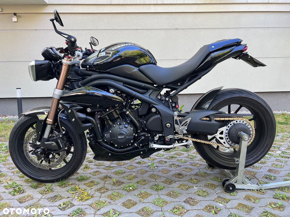 Triumph Speed Triple - 1