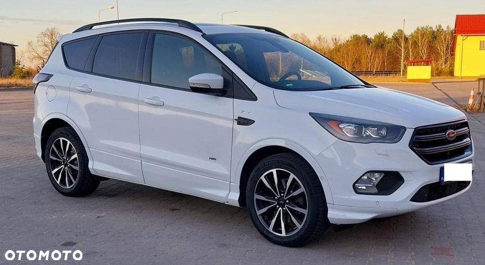 Ford Kuga 1.5 EcoBoost 4x4 ST-Line - 1