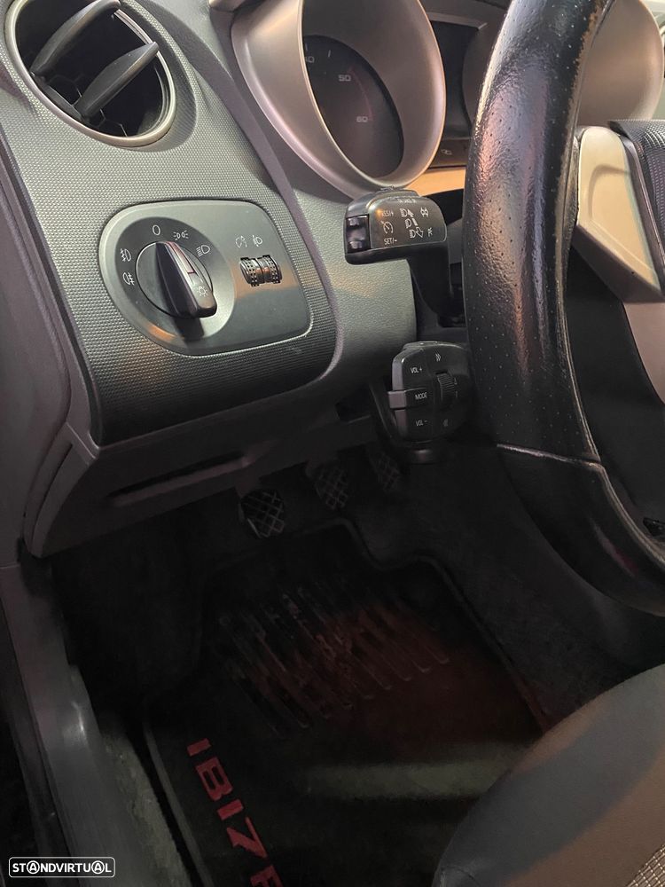 SEAT Ibiza ST 1.6 TDI Style DPF - 5