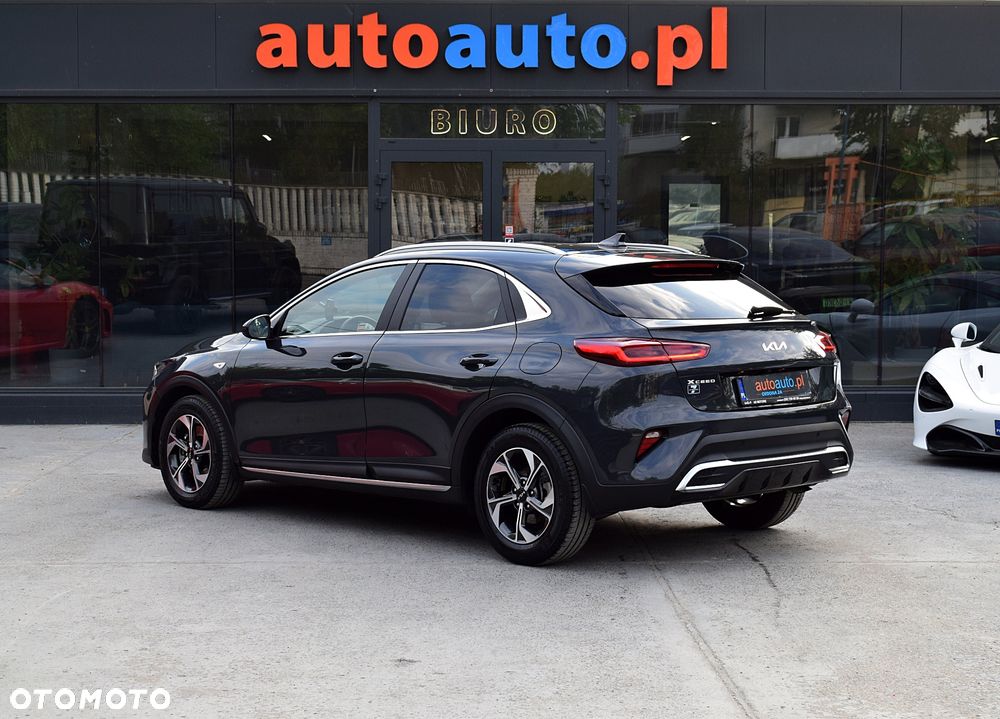 Kia XCeed - 18