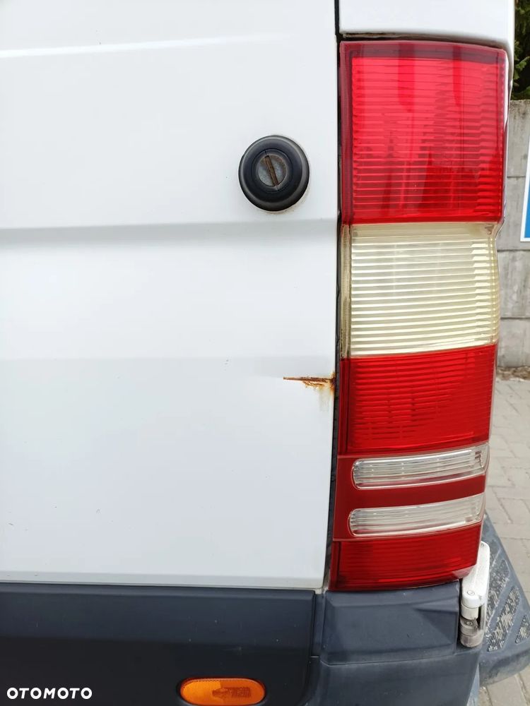 Mercedes-Benz SPRINTER - 15