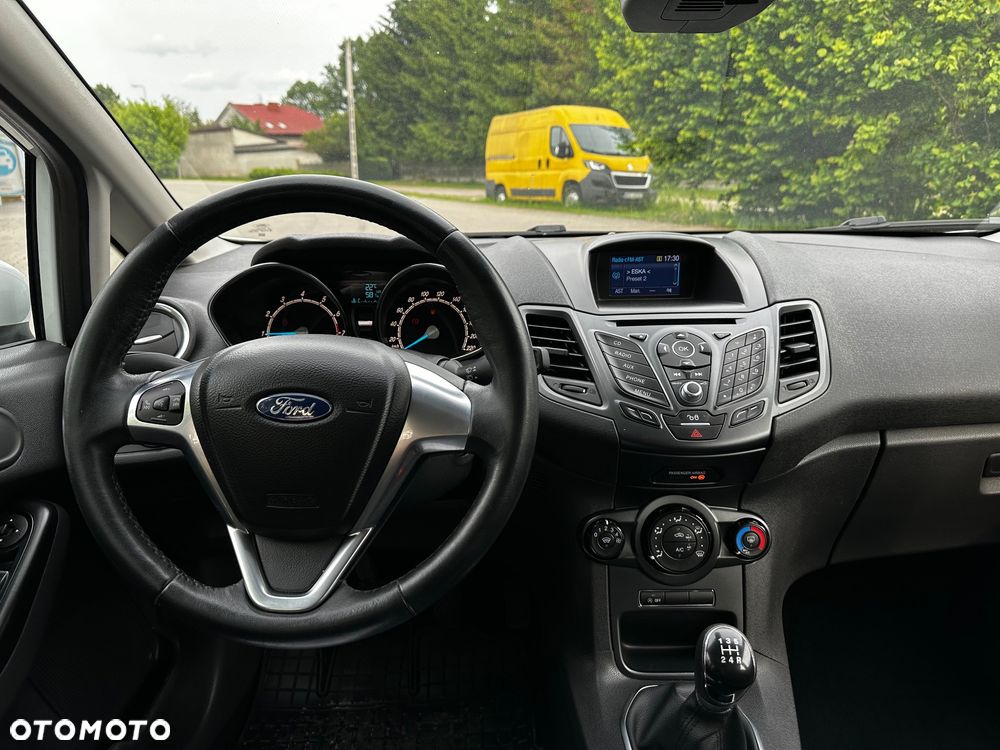 Ford Fiesta - 16