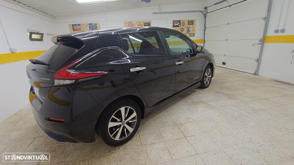 Nissan Leaf - 15