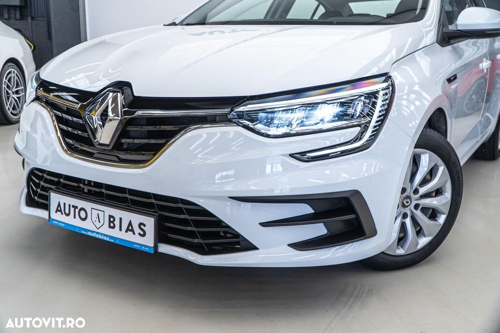 Renault Megane TCE 114 GPF Zen - 11