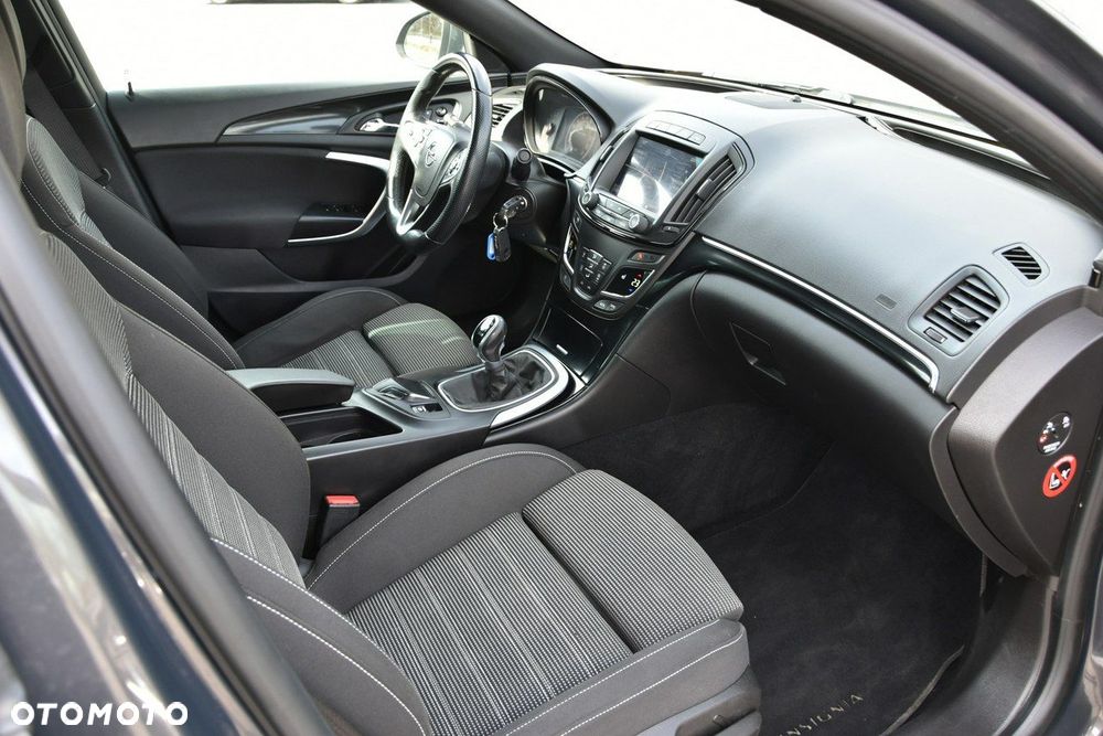 Opel Insignia 2.0 T Active 4x4 S&S - 10