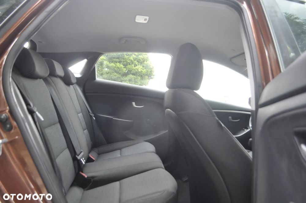 Hyundai i30 1.4 Premium - 10