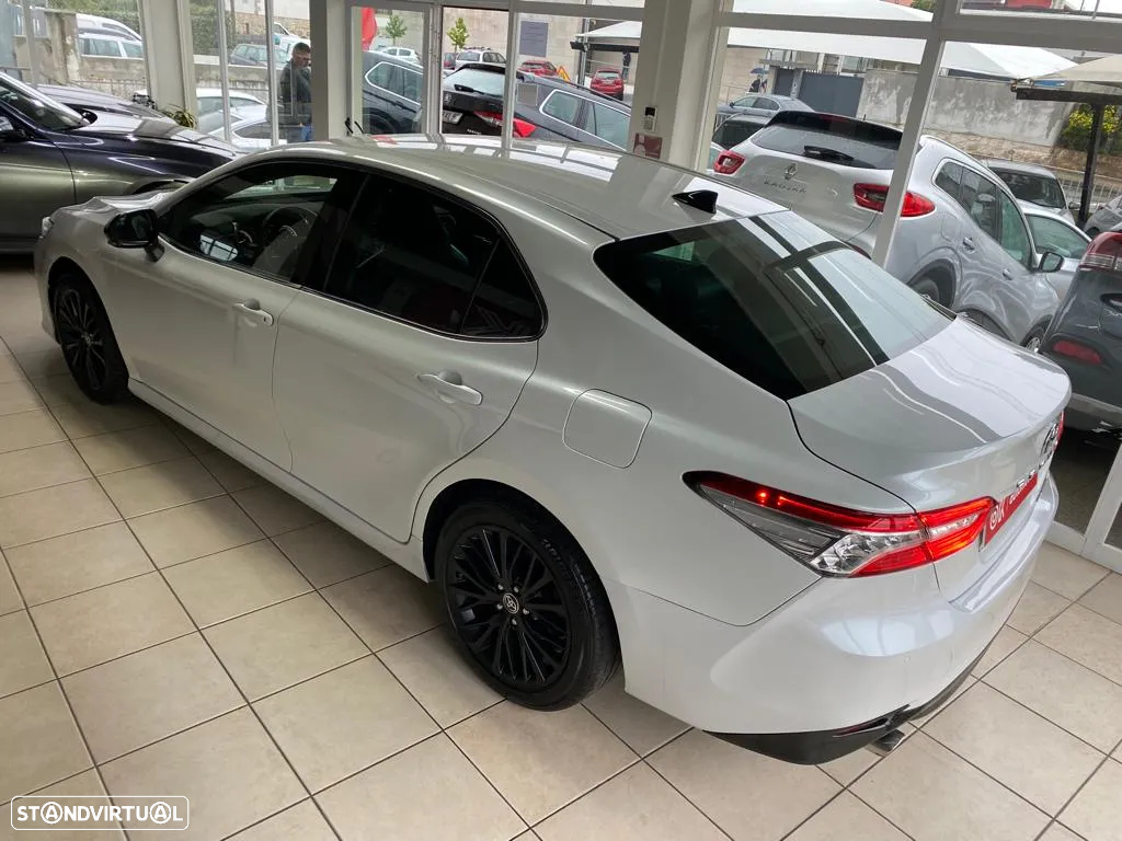 Toyota Camry 2.5 Hybrid Luxury - 43