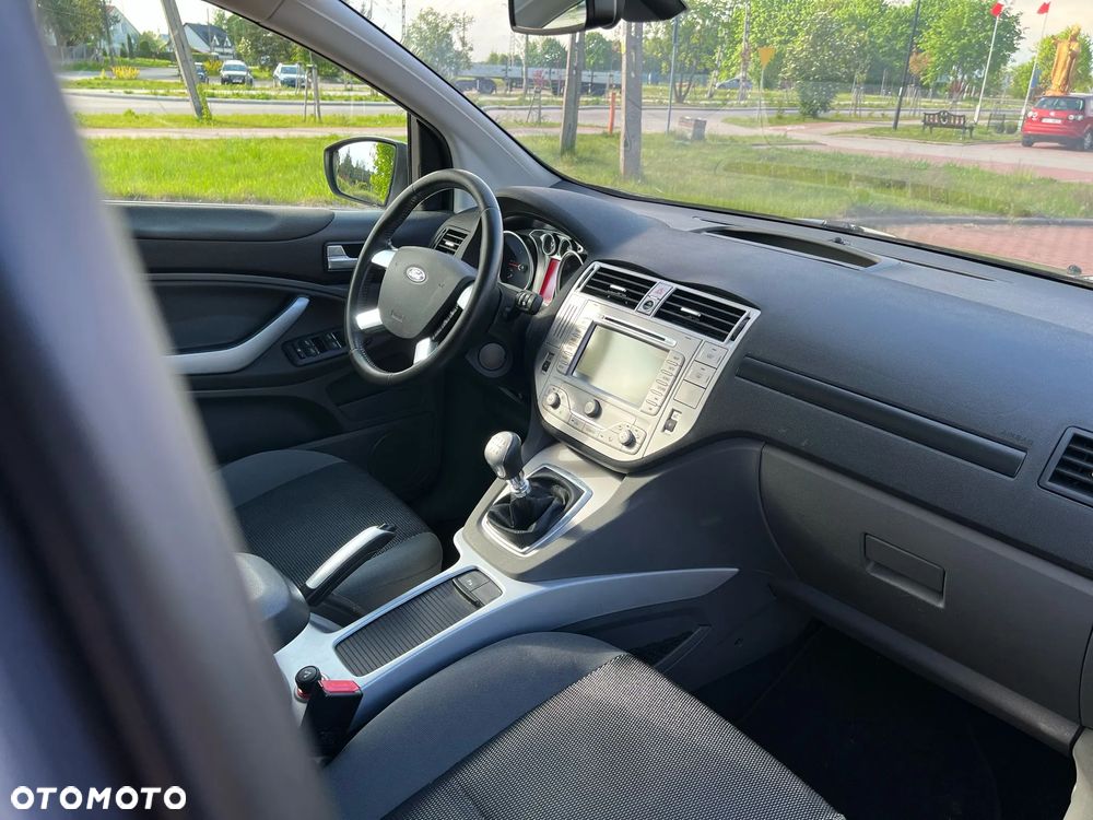 Ford Kuga 2.0 TDCi 4x4 Titanium - 6