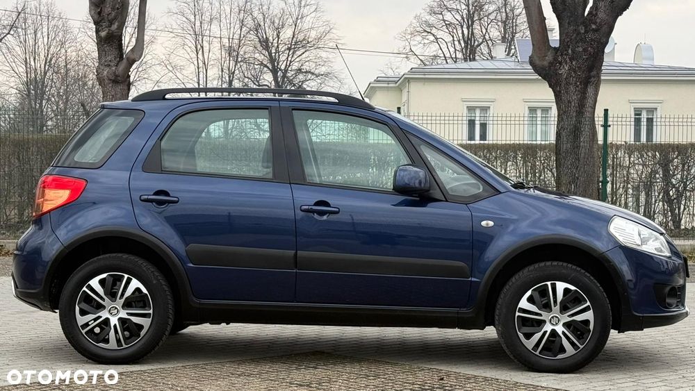 Suzuki SX4 1.6 VVT 4x4 Comfort - 4