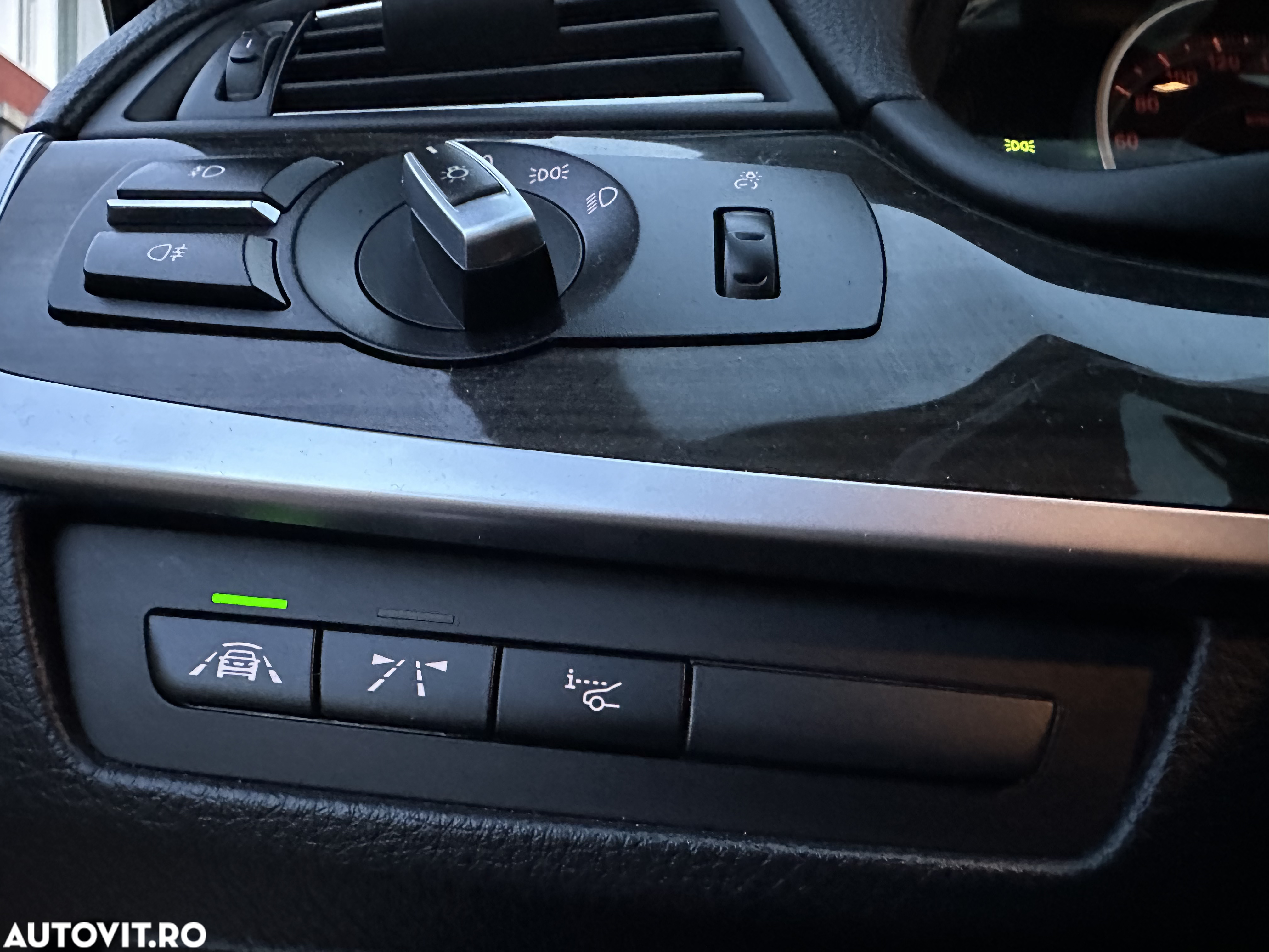 BMW Seria 5 520d Touring Aut. Luxury Line - 24