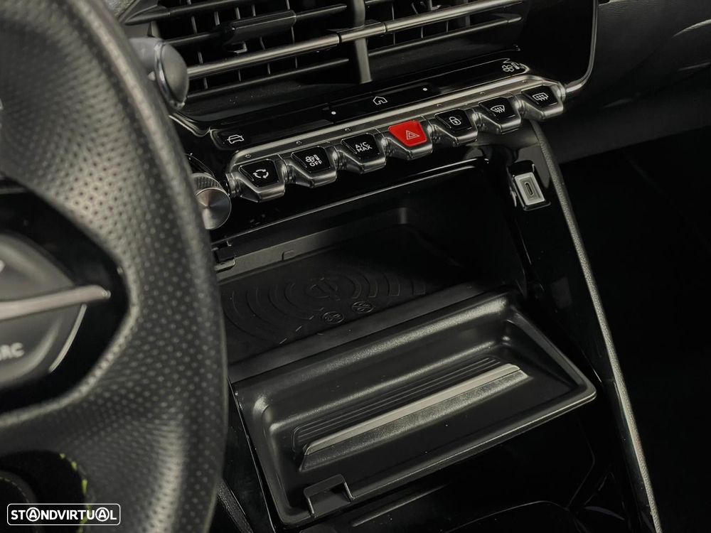 Peugeot 2008 1.2 PureTech GT Line EAT8 - 21
