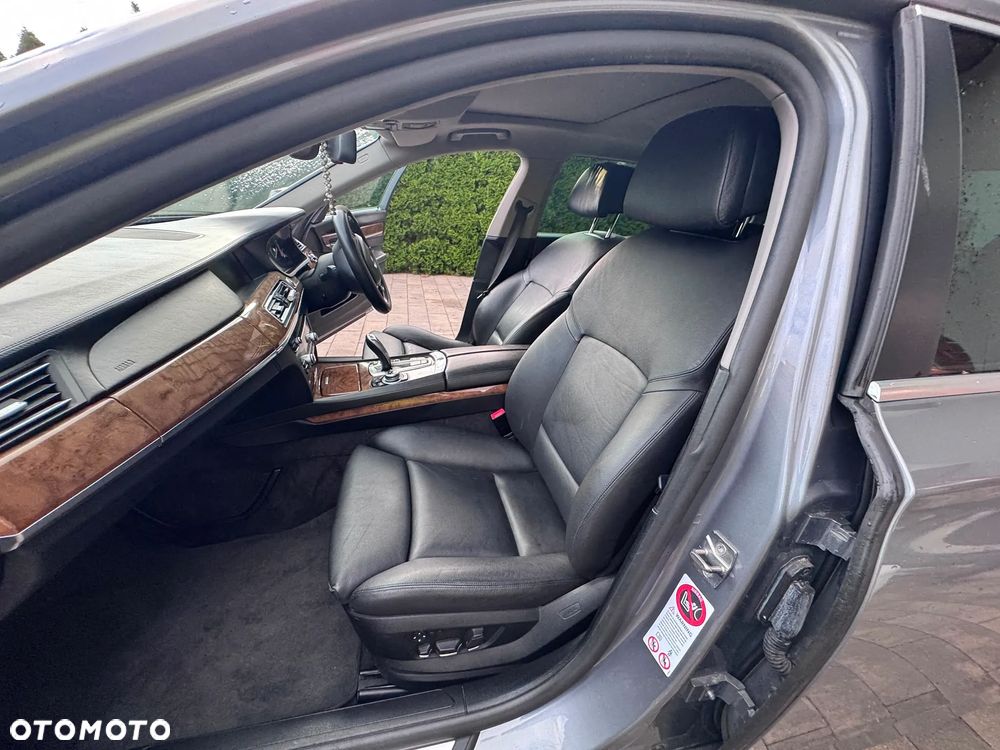 BMW Seria 7 730d L - 31