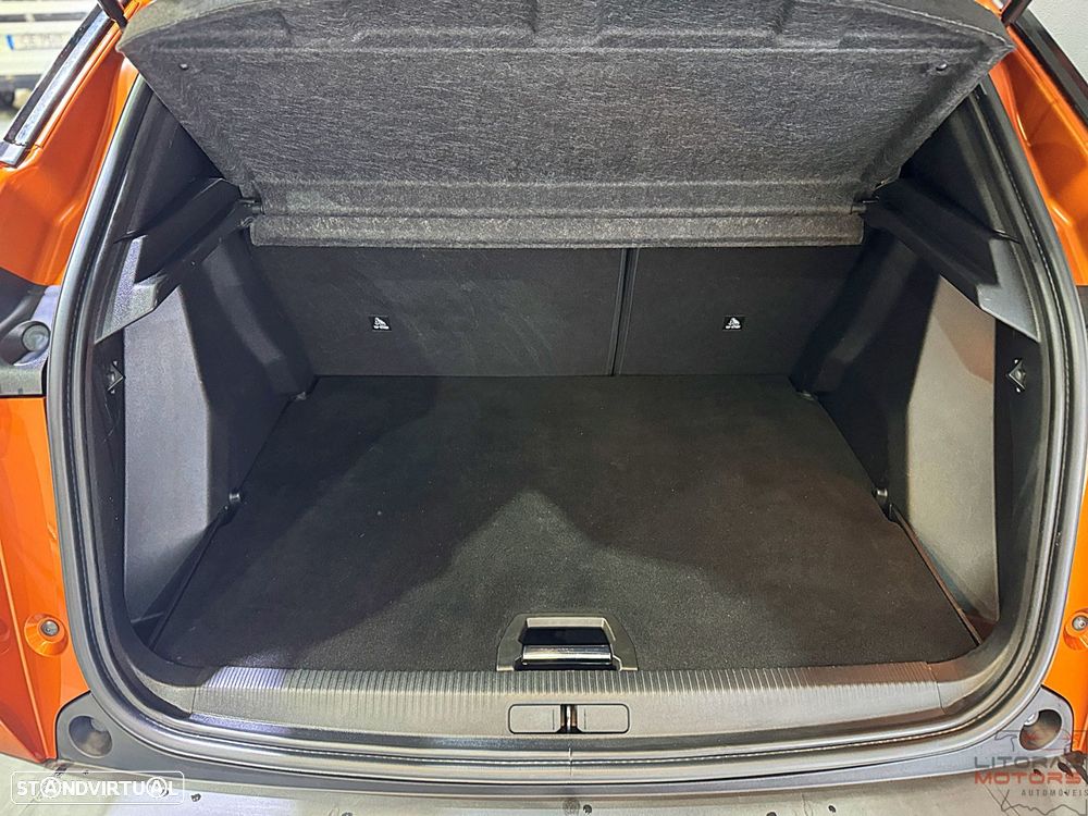 Peugeot 2008 1.2 PureTech GT Line - 11