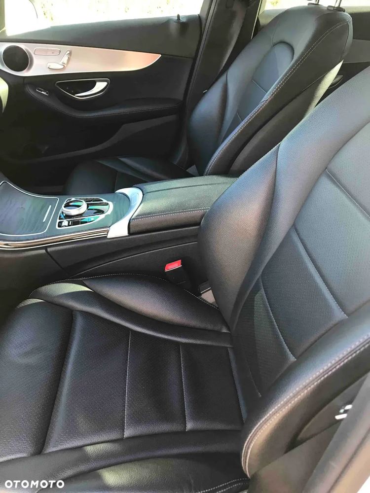 Mercedes-Benz Klasa C 300 9G-TRONIC Exclusive - 21