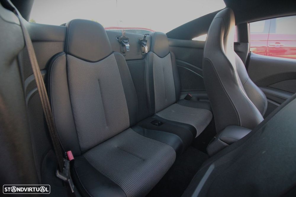 Peugeot RCZ 1.6 200 THP Onyx - 21