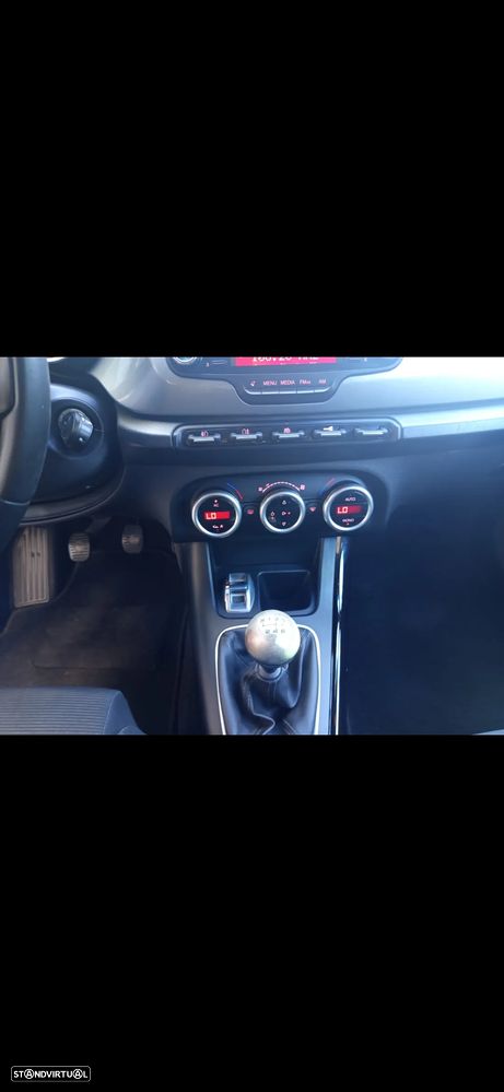 Alfa Romeo Giulietta 1.6 JTDM Distinctive 57X - 15