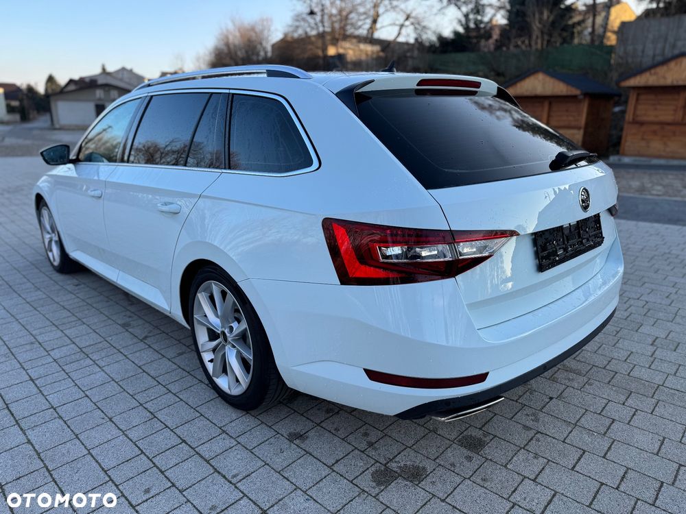 Skoda Superb 2.0 TSI 4x4 DSG SportLine - 10