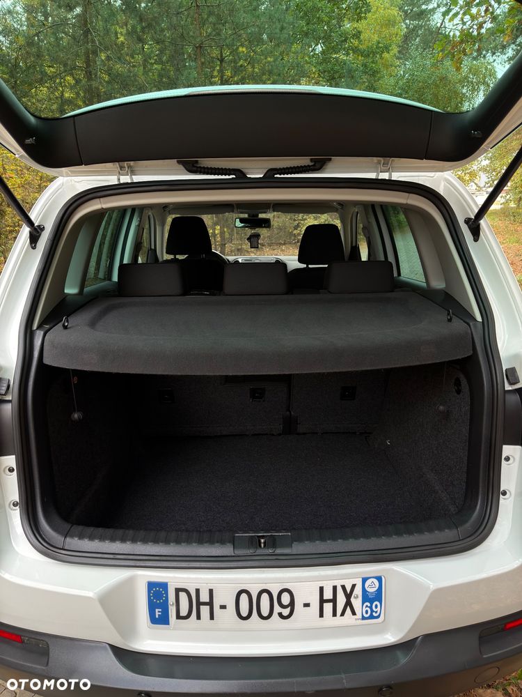 Volkswagen Tiguan - 14