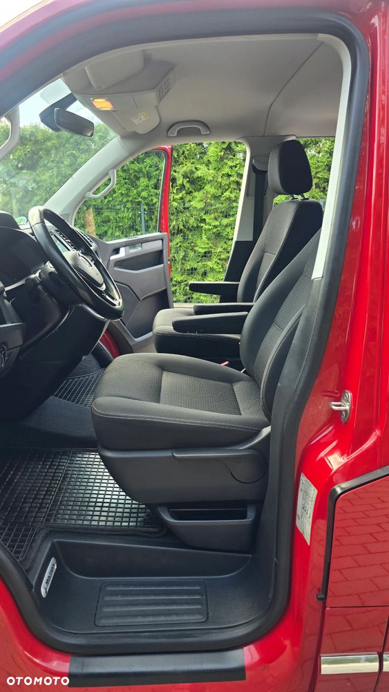 Volkswagen Multivan 2.0 TDI L1 Comfortline DSG - 9