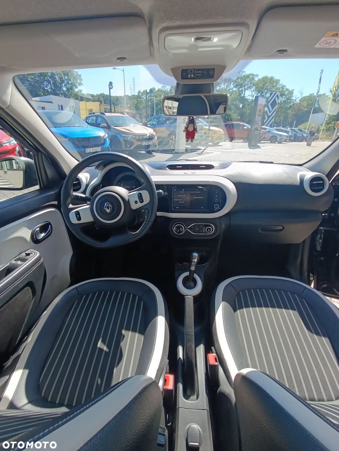 Renault Twingo Electric INTENS - 11